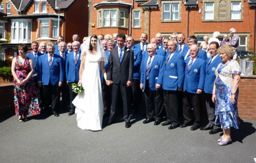 choir & bride & grooom